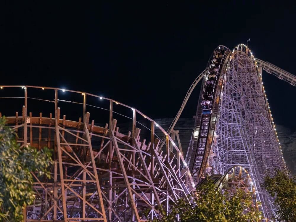 إقامة ليلتين في فندق 4 نجوم مع تذاكر Six Flags الذهبية لشخصين